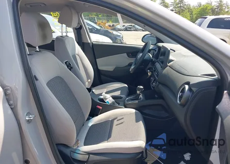 2022 Hyundai Kona Se z USA, uszkodzony, nr VIN KM8K2CAB2NU880697